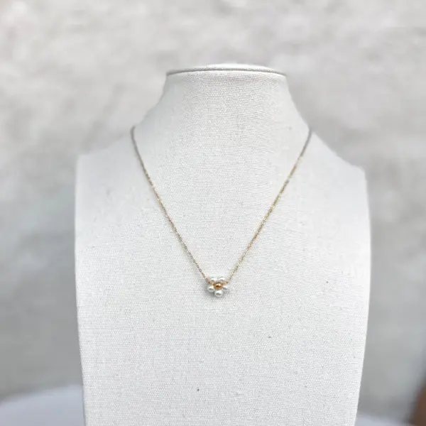Pearl Flower Dainty 18k Gold Necklace