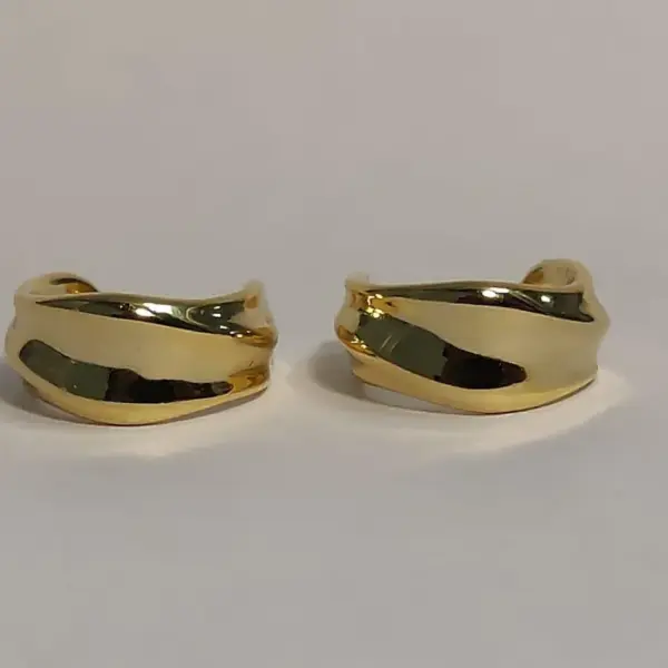 Golden Aesthetic Ear Correctors